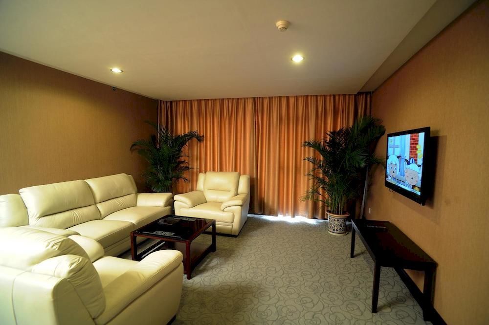 Golden Dragonball Hotel Guilin Exterior foto