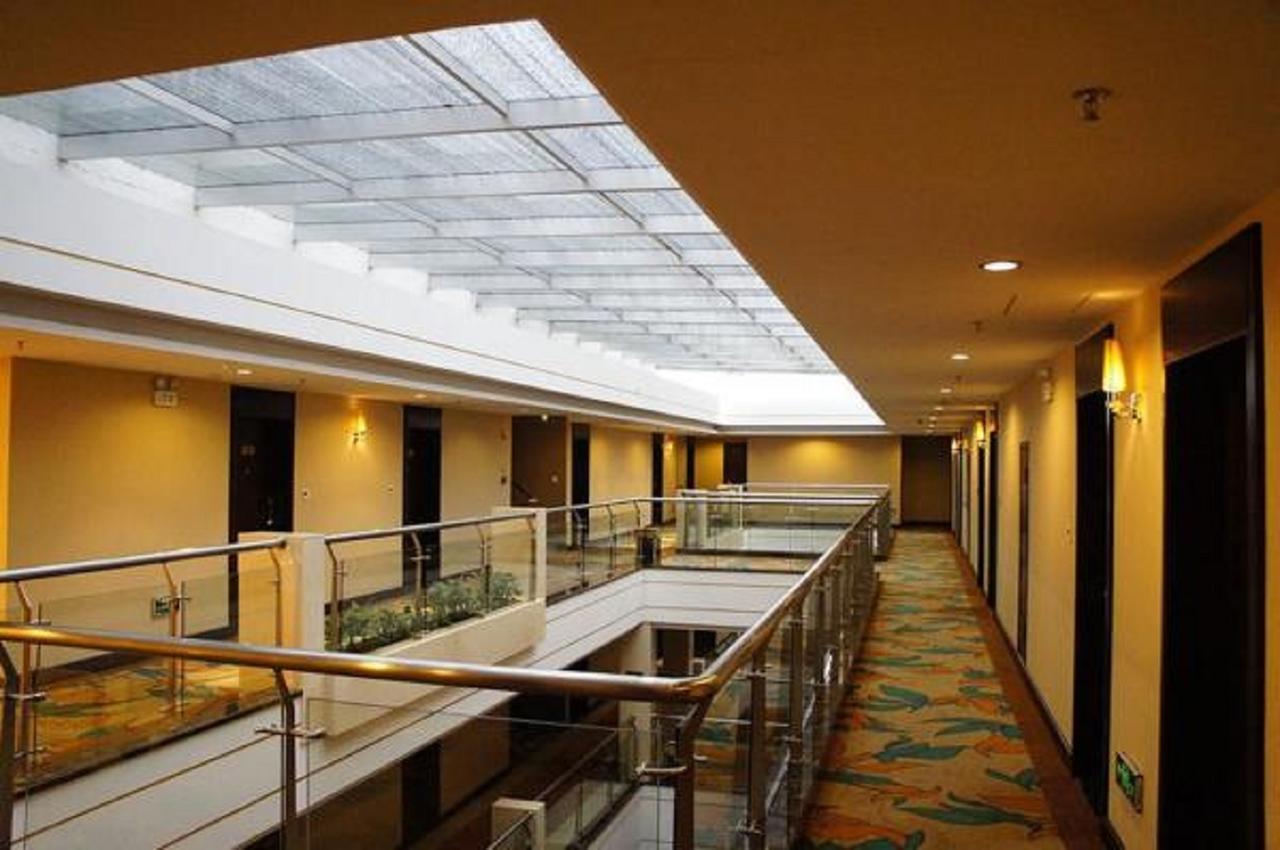 Golden Dragonball Hotel Guilin Exterior foto