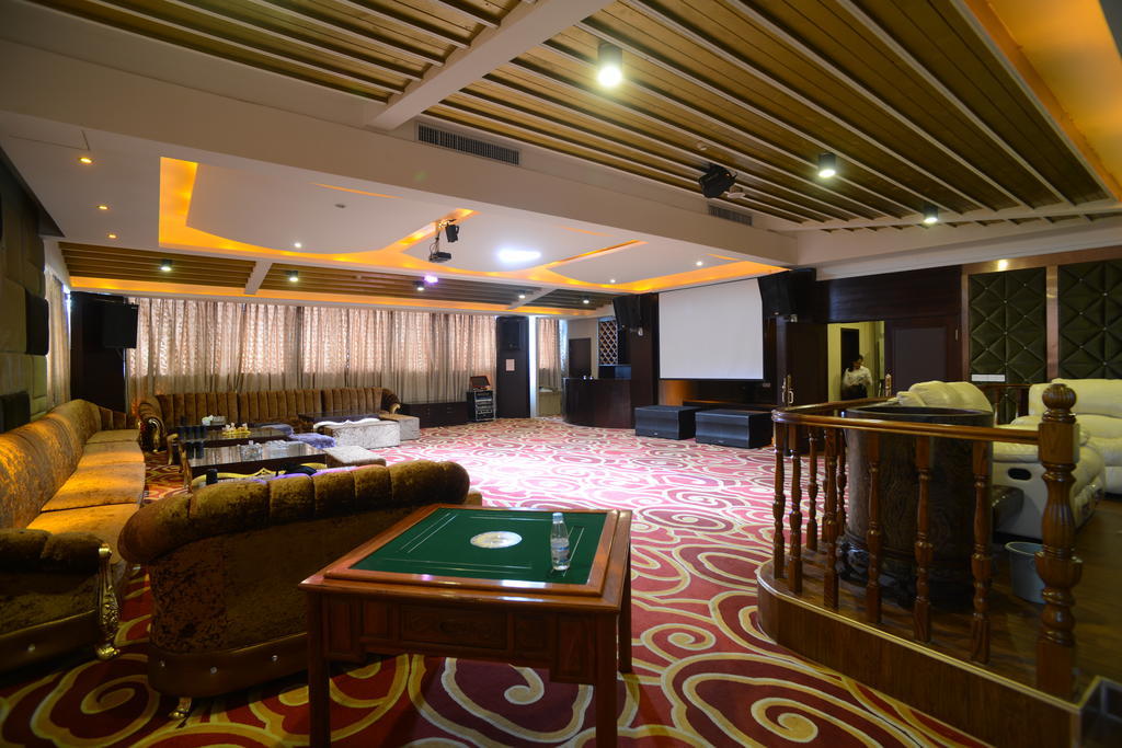 Golden Dragonball Hotel Guilin Exterior foto